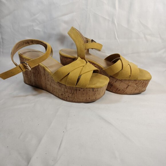 H&M Yellow Platform wedge sandals - Picture 5 of 8